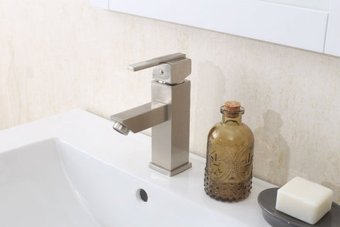 Image of 24" WHITE SINK VANITY WITH MIRROR, UPC FAUCET AND BASKET WLF6021-W