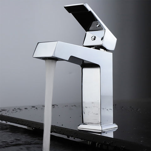Image of Lexora Labaro Brass Single Hole Bathroom Faucet - Chrome | LFS3011CH